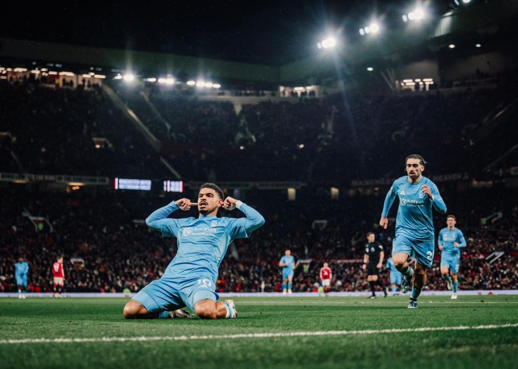Manchester United Dipermalukan Tim Tamu Nottingham Forest 2-3