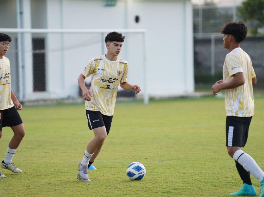 Mathew Baker Bergabung dalam Latihan Timmas U-17 Indonesia di Bali