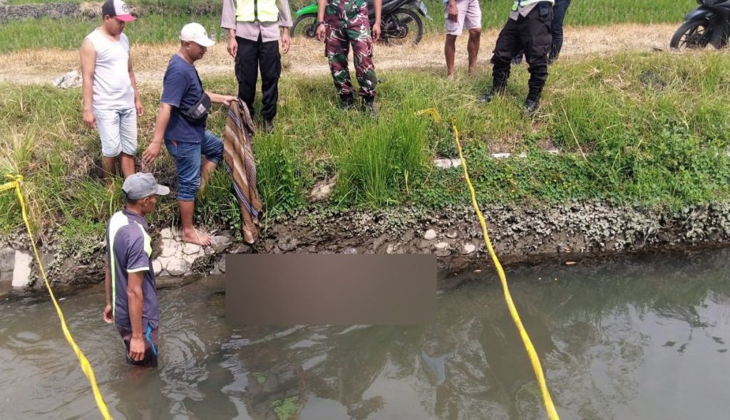 Mayat Bocah Laki-laki Mengapung di Sungai Gegerkan Warga Megaluh, Jombang
