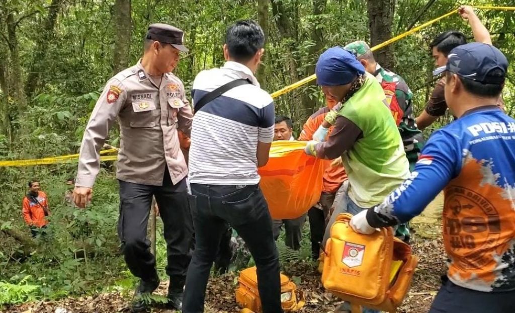 Mayat Wanita Cantik Itu Seorang Ibu Rumah Tangga Dua Anak