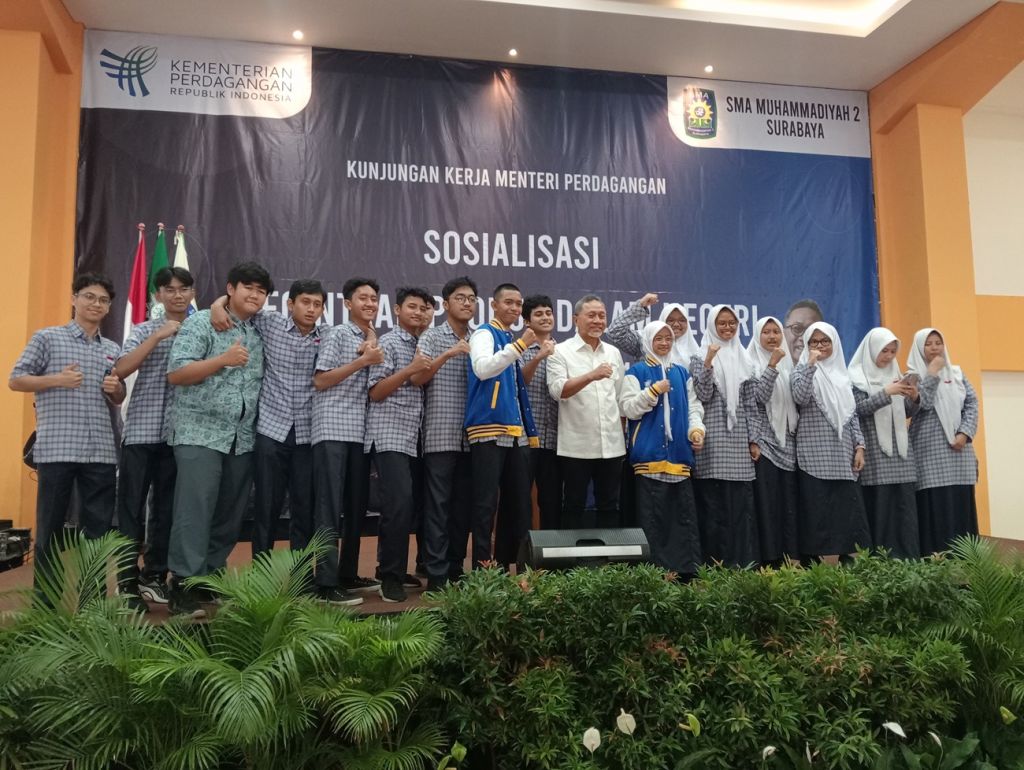 Mendag Zulhas Ajak Pelajar Bangga dengan Produk Buatan Indonesia
