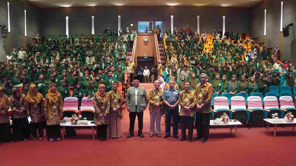 Menteri Nusron Wahid Ajak Mahasiswa Bersiap Hadapi Tantangan Kepemimpinan Masa Depan