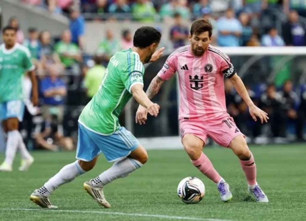 Messi Tampil Mengecewakan, Dipermalukan Seattle Sounders di Final Piala Liga 2025