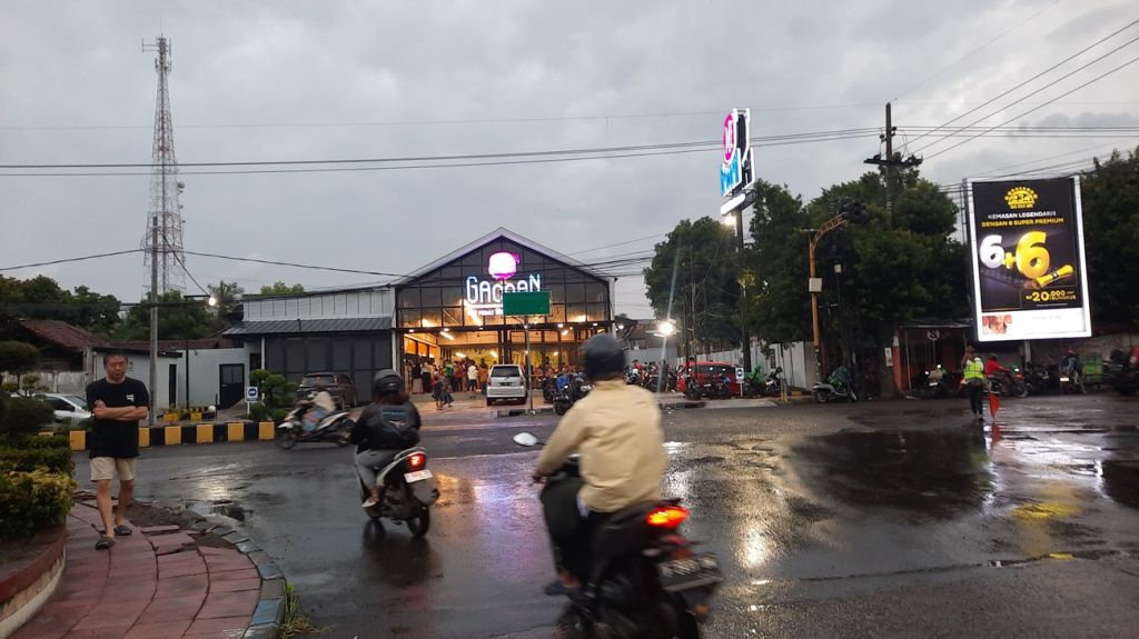 Mie Gacoan Situbondo Diminta Sediakan Ruang Parkir Khusus