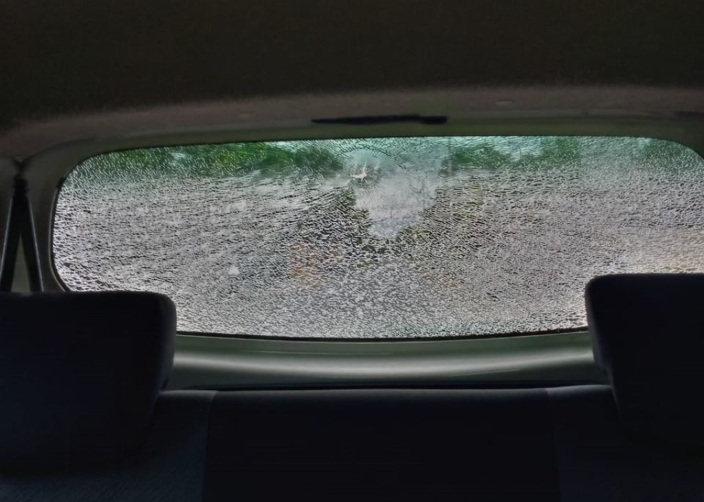 Mobil Warga Kediri Rusak Diduga Terkena Tembakan, Polisi Turun Tangan