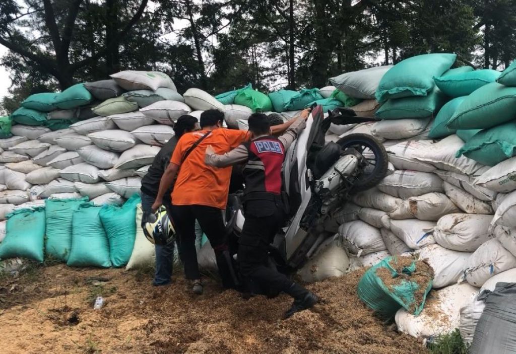 Dalam Satu Jam, 5 Motor Rem Blong di Jalur Maut Cangar Mojokerto