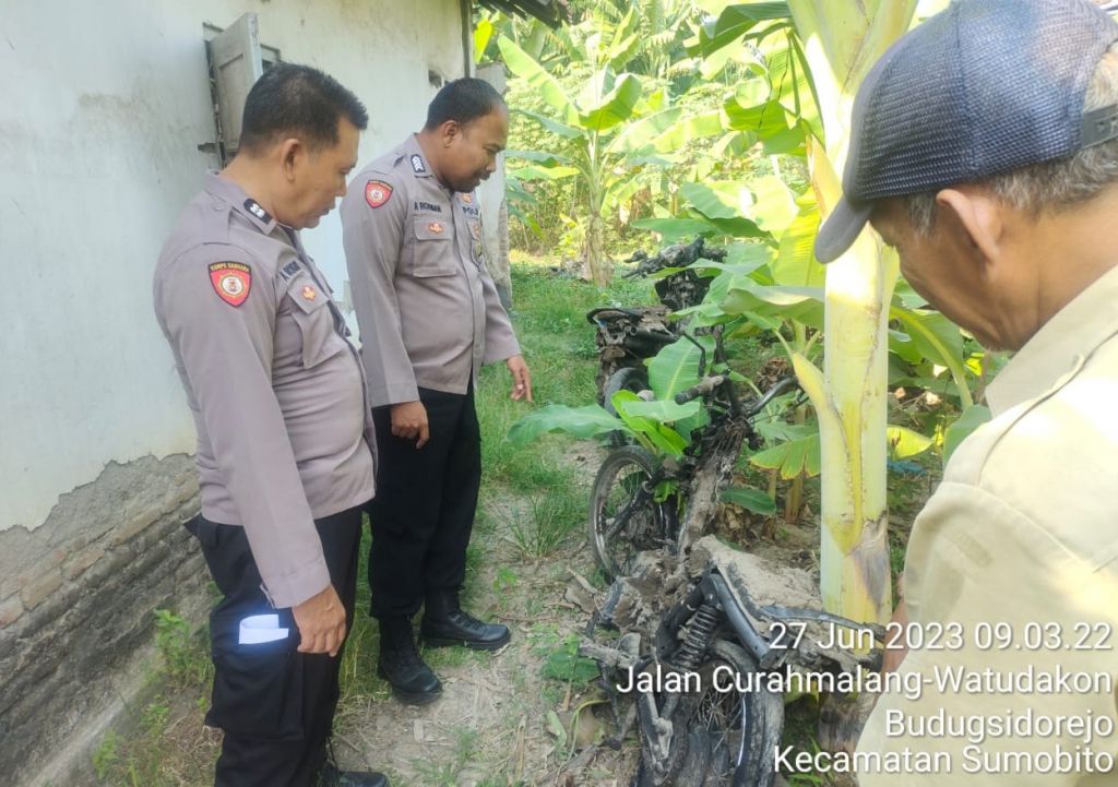 Dua Motor di Jombang Terbakar, Penyebabnya Bisa Jadi Pelajaran Bersama