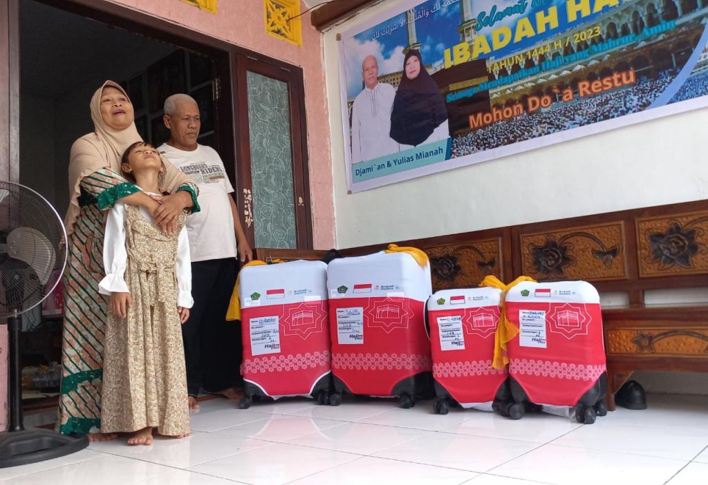 Kakek Nenek Penjual Cincau Hitam Pasuruan Naik Haji