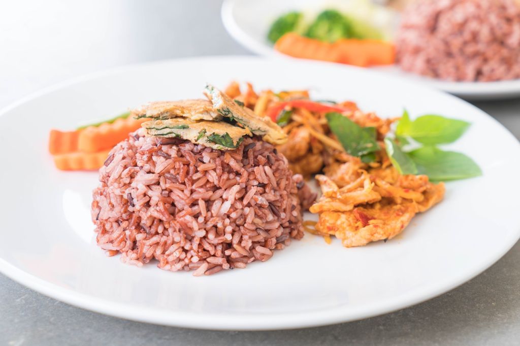 Mitos dan Fakta Nasi Merah di Masyarakat