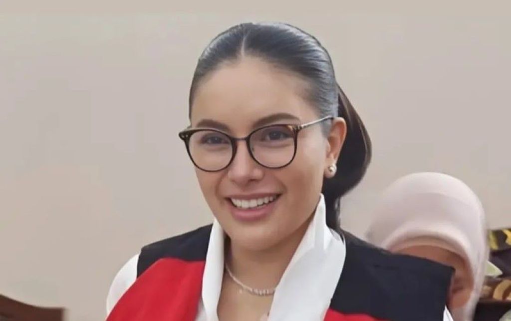 Nikita Mirzani Divonis 4 Tahun Penjara, Tetap Tegar dan Siap Banding: “Kebenaran Akan Terbukti”