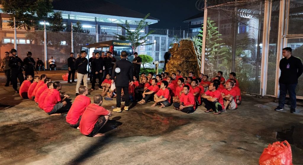 40 Napi High Risk di Jatim Berlayar ke Lapas Nusakambangan, Ini Tampangnya