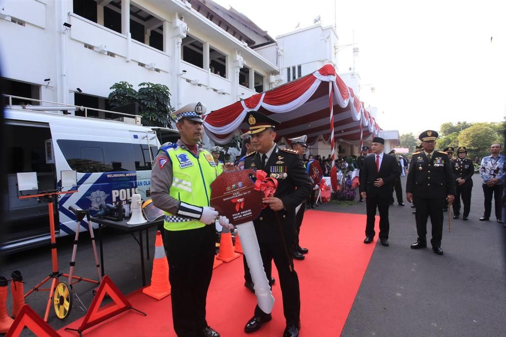Polisi Surabaya Luncurkan Mobil Olah TKP untuk Tingkatkan Pelayanan