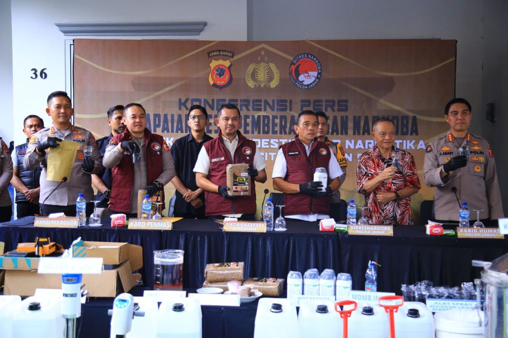 Pabrik Narkoba Produsen 1 Ton Tembakau Sinte di Sentul Dibongkar, 2 Orang Ditangkap