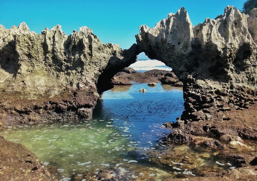 7 Wisatawan Surabaya Diburu Usai Kamping di Pantai Ngliyep Malang, Ini Perkaranya