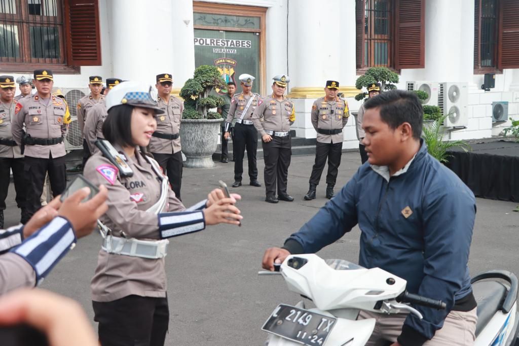 Berkendara Ugal-ugalan di Surabaya dan Tercatat di Aplikasi ETSP, SKCK Tak keluar