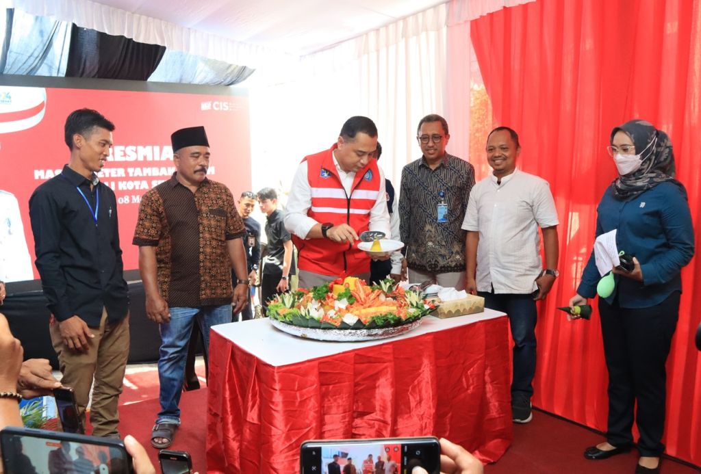 Warga Tambak Dalam Surabaya Bisa Menikmati Air PDAM Setelah 20 Tahun Penantian