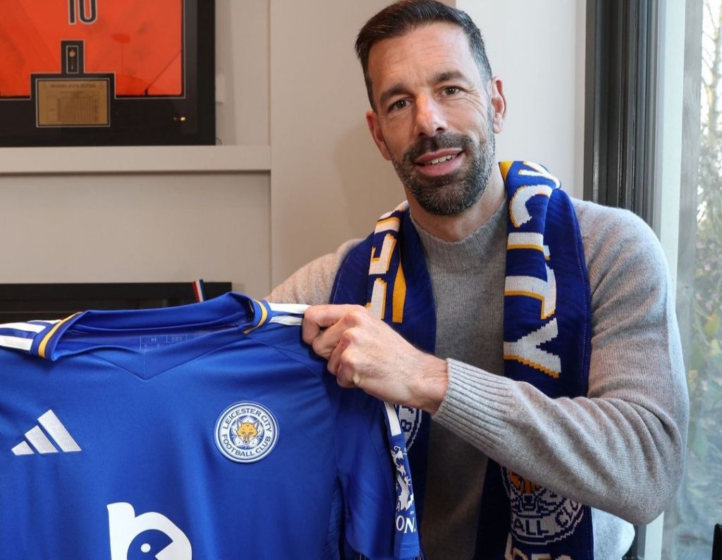 Legenda MU Ruud Van Nistelrooy Resmi Jadi Pelatih Leicester City
