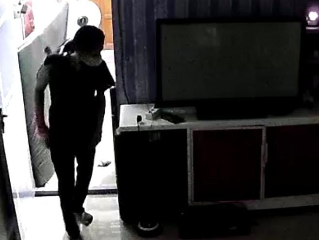 Guru Surabaya Mengaku Rumahnya Dibobol Dua Kali, Uang SPP Rp10 Juta dan 2 Laptop Raib