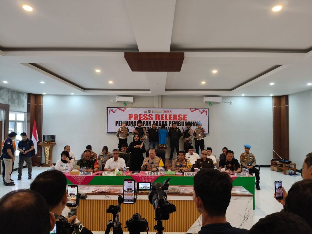 Surau dan Hujan Saksi Bisu Kekejaman Indra Bunuh dan Perkosa Gadis Penjual Gorengan