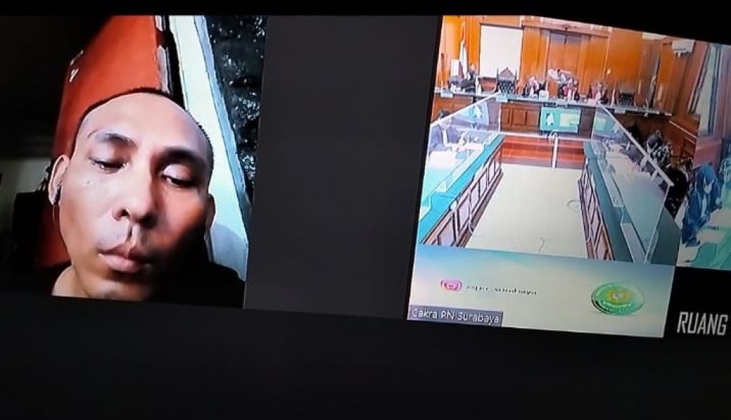 Terdakwa Kasus Pembunuhan Mahasiswi Ubaya Jalani Sidang Perdana
