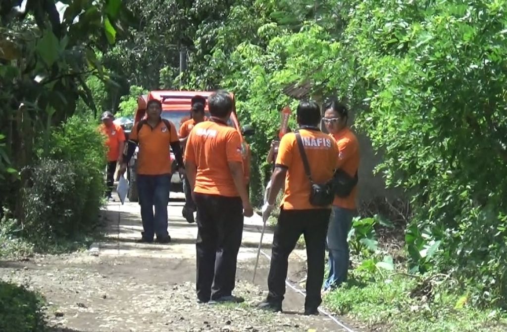 Kasus Pembunuhan Siswi MI di Banyuwangi, Metal Detector Dipakai untuk Menyisir TKP