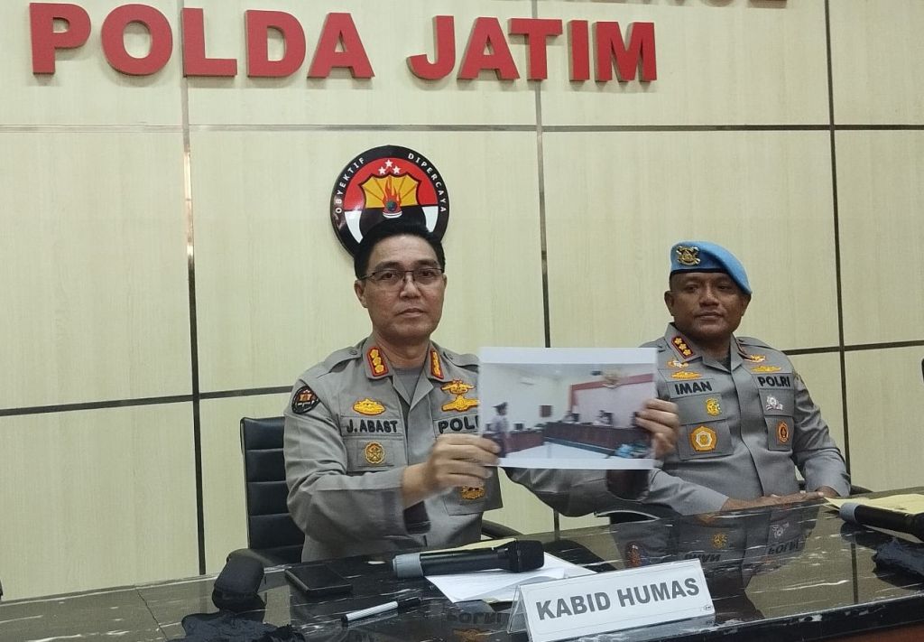 Anggota Polres Pacitan Setubuhi Tahanan Wanita Dipecat!