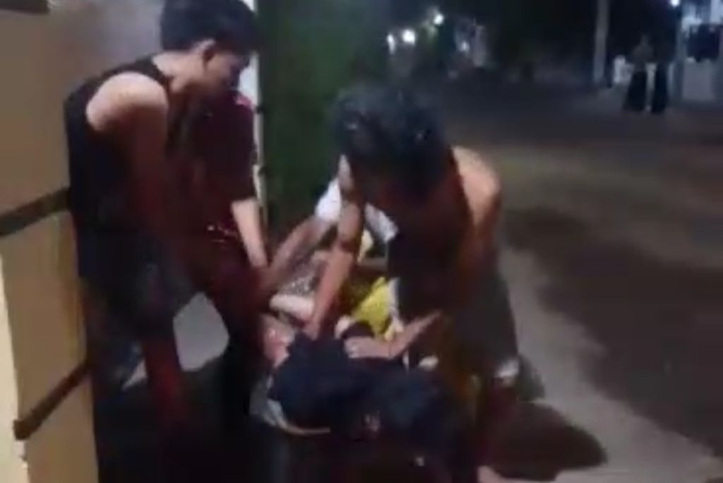 Tepergok Curi Motor Lalu Gigit Tangan Warga, Pria di Probolinggo Babak Belur Dimassa