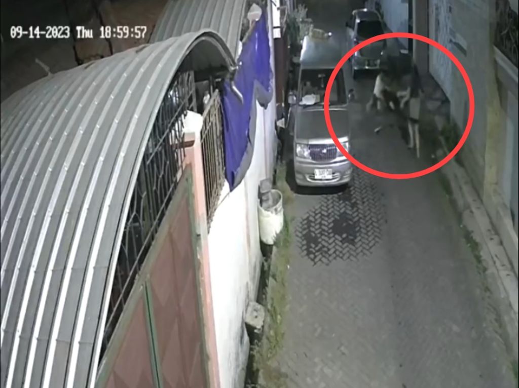 Pelaku Penganiayaan Sepasang Kekasih di Surabaya Tertangkap, Aksi Terekam CCTV