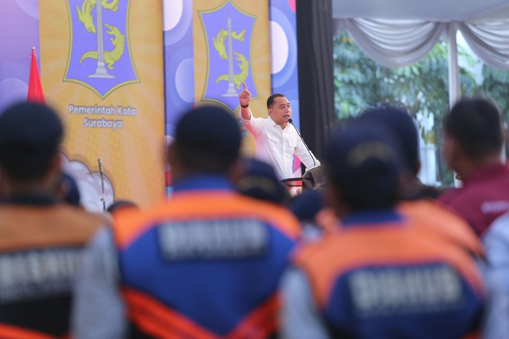 Buntut Banyak Parkir Liar, Wali Kota Surabaya Fokus Evaluasi Kinerja Dishub