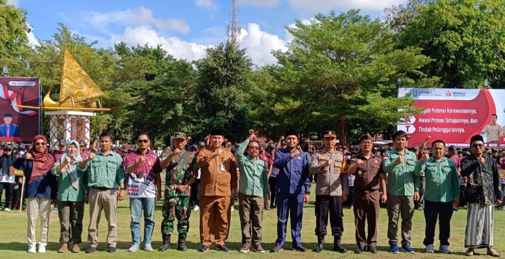 Sukseskan Pilkada Serentak 2024, Bawaslu Situbondo Gelar Apel Siaga Pengawasan