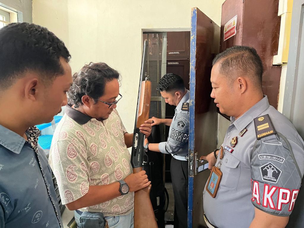 Polres Situbondo Cek Senpi Petugas Rutan