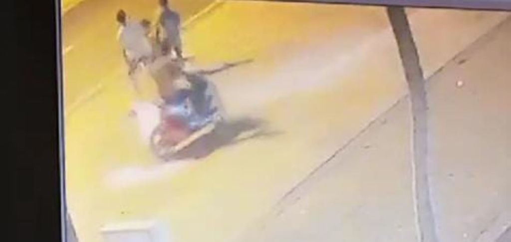 Pengeroyokan Remaja di Mojokerto Terekam CCTV SPBU