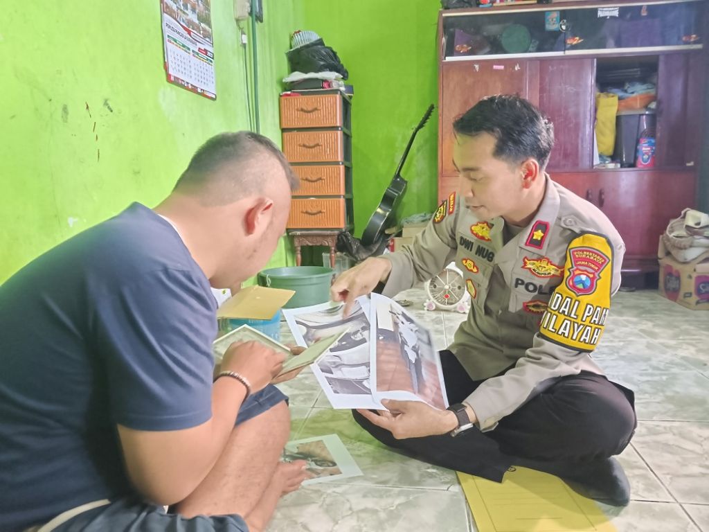 Momen Haru Warga Surabaya saat Motornya yang Hilang Dicuri Dikembalikan Polisi
