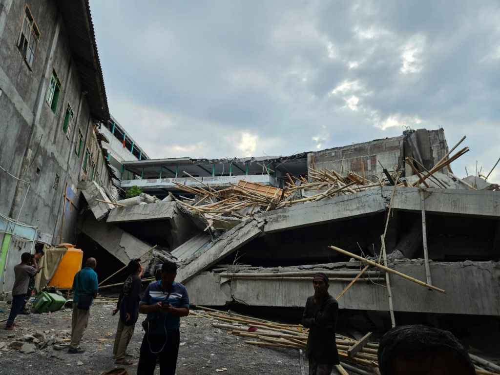 Ponpes di Sidoarjo Runtuh, Sejumlah Santri Diduga Tertimbun