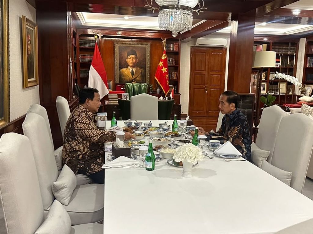 Momen Presiden Prabowo Subianto Makan Bersama Jokowi, Bahas Apa?