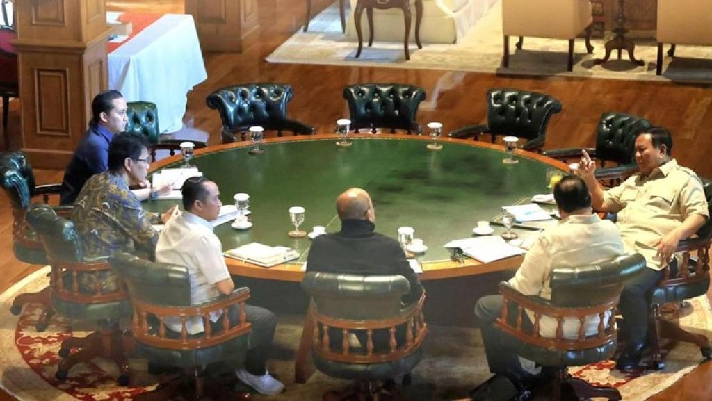 Prabowo Gelar Rapat di Hambalang Bahas Perundingan Tarif RI–AS
