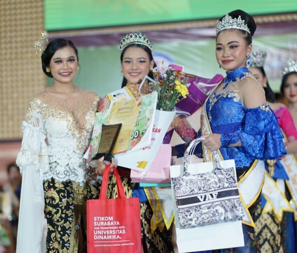 Ramalan Zodiak Hari Ini hingga Dara Cantik Kota Mojokerto Berprestasi