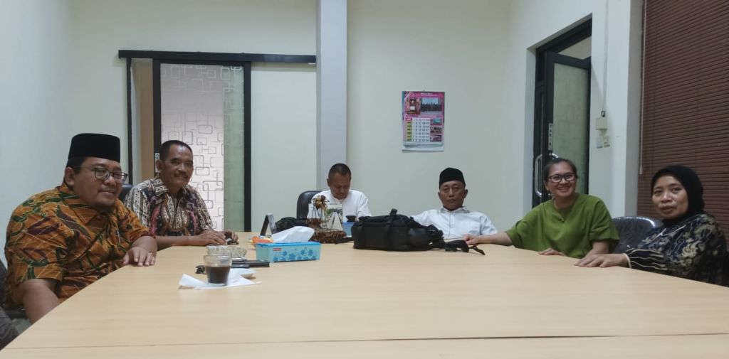 Dirut Mili.id Silaturahmi ke PWI Jatim