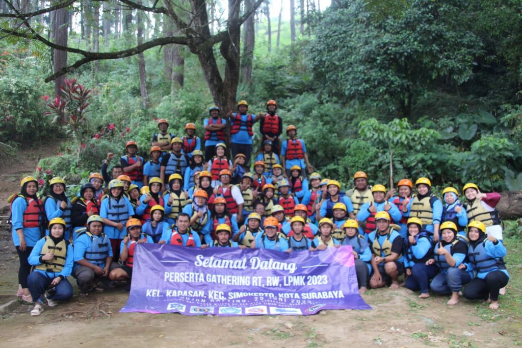 Gathering Kelurahan Kapasan Surabaya Penuh Keceriaan