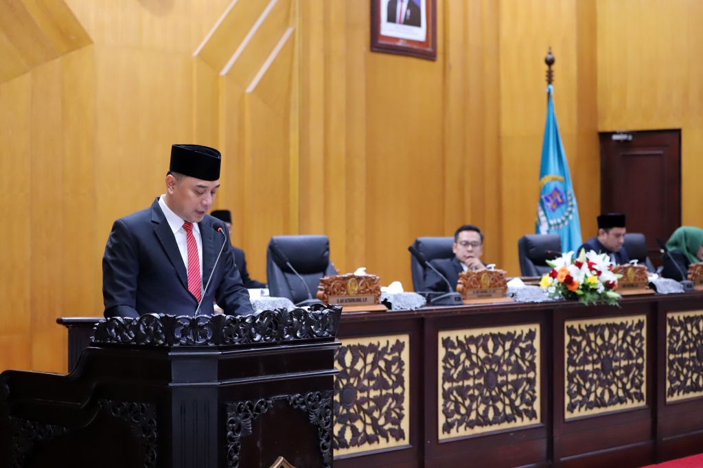 Wali Kota Surabaya Ajak Warga Awasi Peredaran Miras saat Ramadan