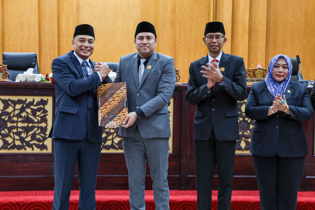 DPRD Sepakati Nota Keuangan R-APBD Kota Surabaya Tahun Anggaran 2026