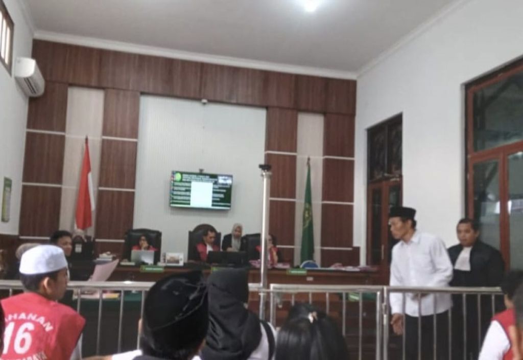 Hakim PN Surabaya Vonis Residivis Narkoba Separuh dari Tuntutan Jaksa