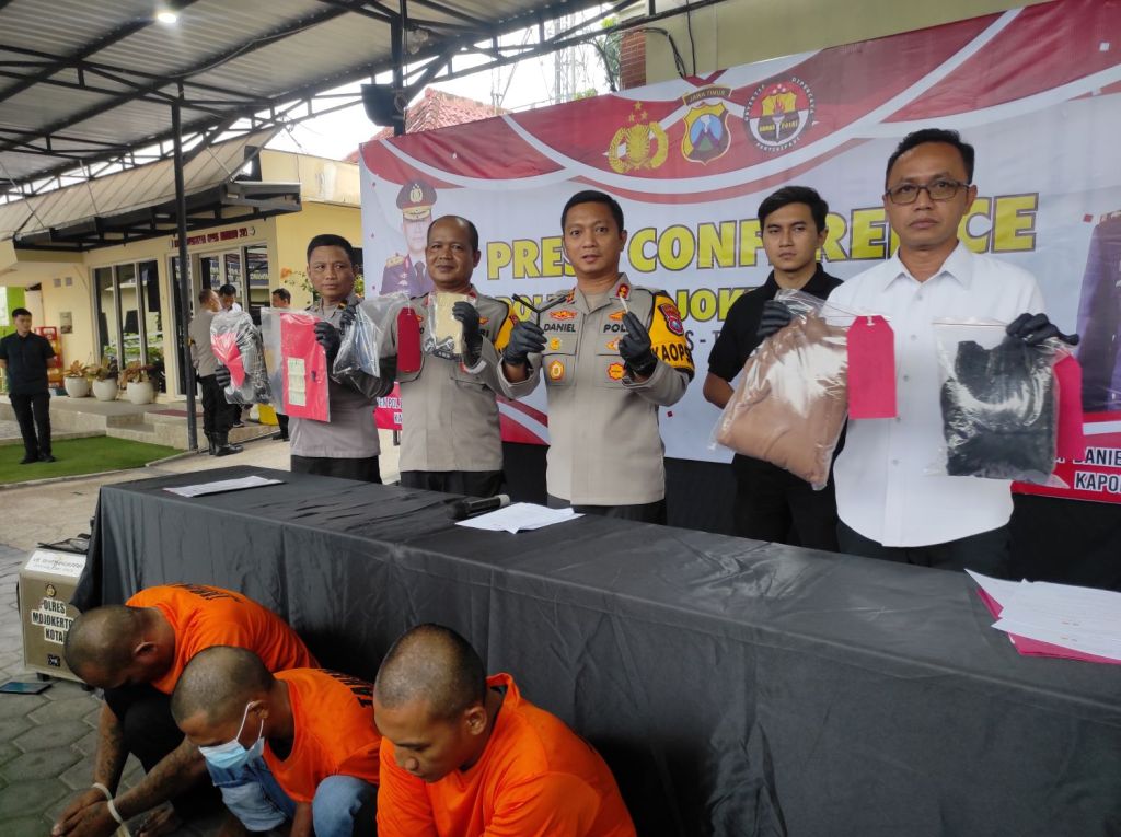 Polres Mojoketro Kota Gulung Komplotan Curanmor Beraksi di 15 TKP