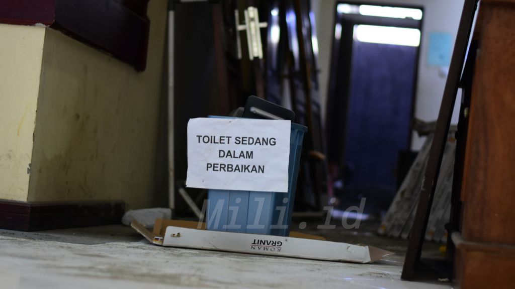 Renovasi Toilet Tak Kunjung Kelar, Komisi C Angkat Suara, Imbau Kontraktor Mawas Diri