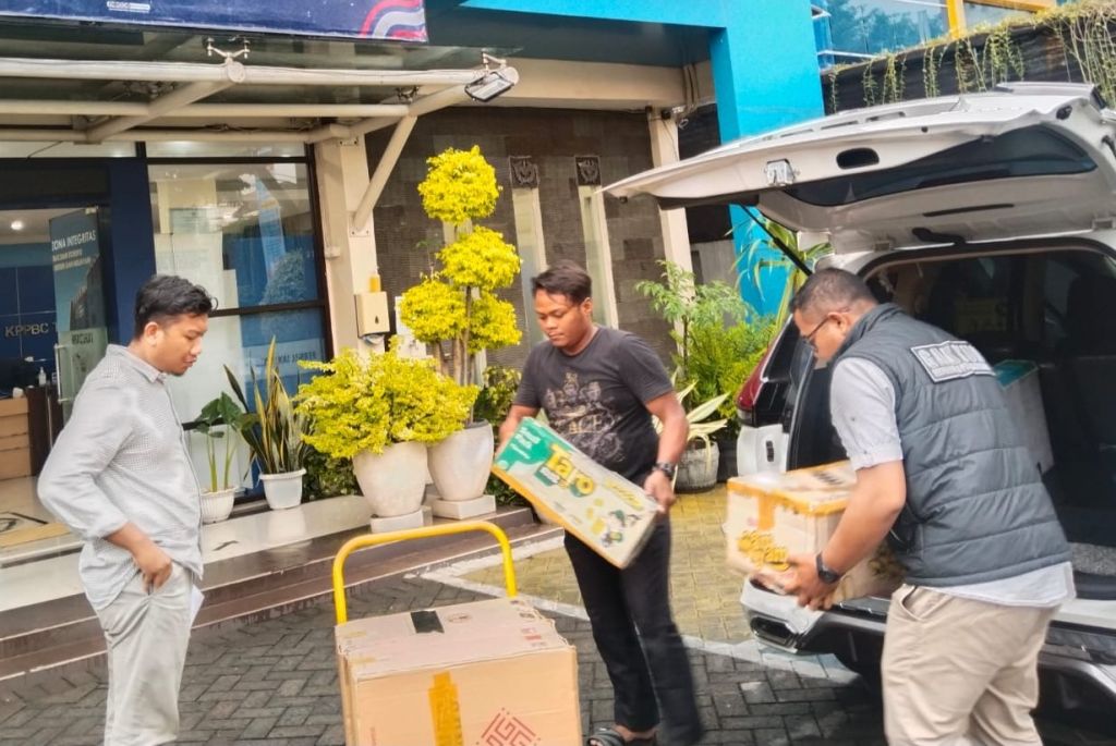 Penyelundupan Ratusan Slop Rokok Ilegal Melalui Jalur Laut Situbondo Digagalkan