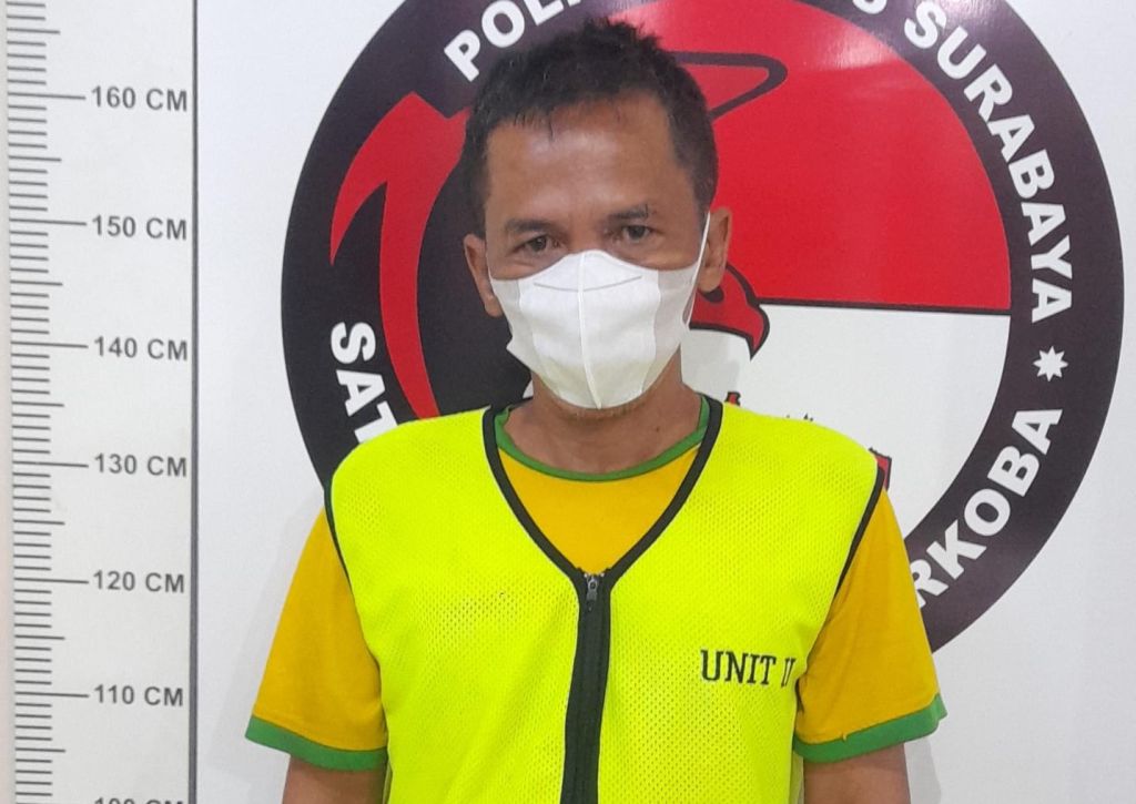 Belum Dapat Pelaris, Pengedar Sabu Surabaya Digerebek