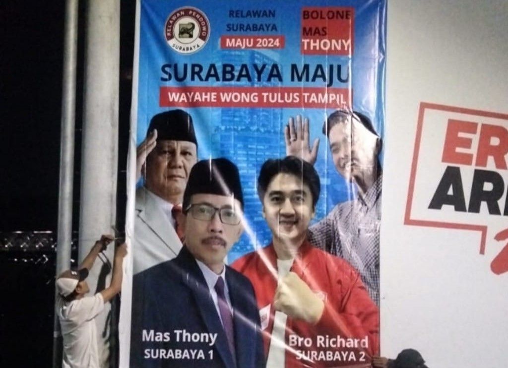 Baliho AH Thony-Bro Richard Tersebar di Surabaya, Maju Pilkada 2024?