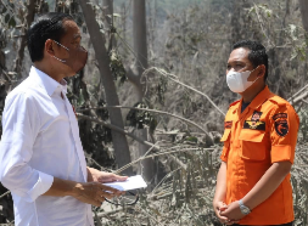 Warga Terdampak Semeru Akan Diungsikan ke Fasilitas Pendidikan