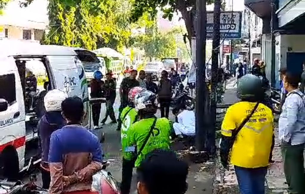 Pencari Burung Tewas Tersengat Listrik di Jember