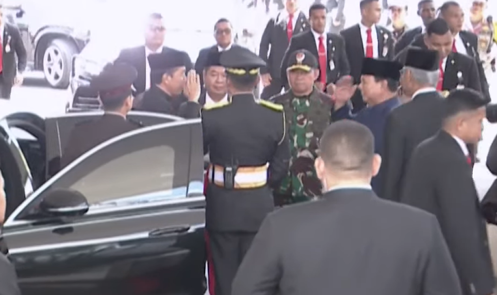 Presiden Jokowi Tiba di MPR Disambut Presiden Terpilih Prabowo